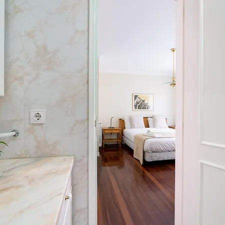 בית נופש Marinhas - Moradia V4 Com Piscina Junto A By House And People אספוסנדה