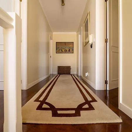 בית נופש Marinhas - Moradia V4 Com Piscina Junto A By House And People