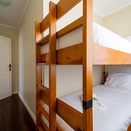 Marinhas - Moradia V4 Com Piscina Junto A By House And People אספוסנדה