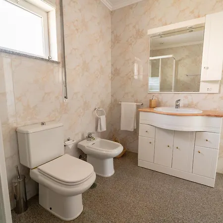 Marinhas - Moradia V4 Com Piscina Junto A By House And People בית נופש אספוסנדה
