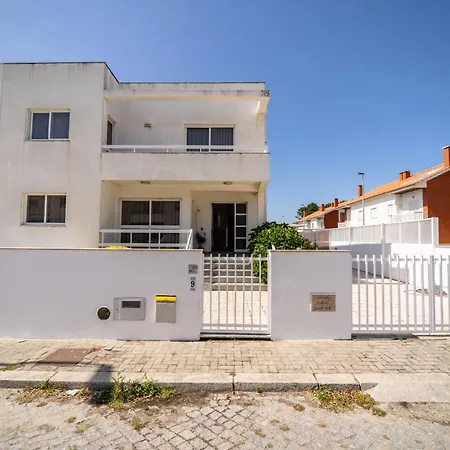 Marinhas - Moradia V4 Com Piscina Junto A By House And People * Esposende