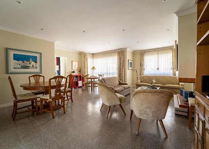 Marinhas - Moradia V4 Com Piscina Junto A By House And People Сasa de vacaciones Esposende